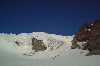 Otztal 7 : Accès un peu technique au glacier du Fluchtkogel (sur la droite)
