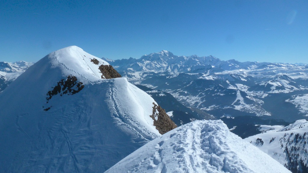 le Mont Blanc depuis le sommet de la Mandallaz