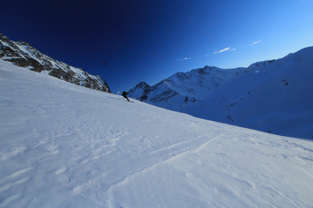 Descente vers le refuge du Mont Pourri dans une neige immonde