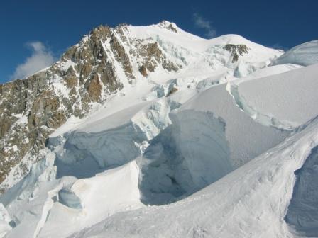 Le mont Maudit : Le mont maudit sous un autre angle... et bien elle est belle cette montagne...