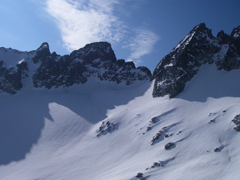 Col Dulong de Rosnay : Couloir N-Ouest de l'Aiguille d'Olles en neige très dure