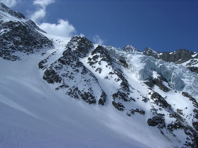 glacier de Valsorey : à gauche, la pente à 40°