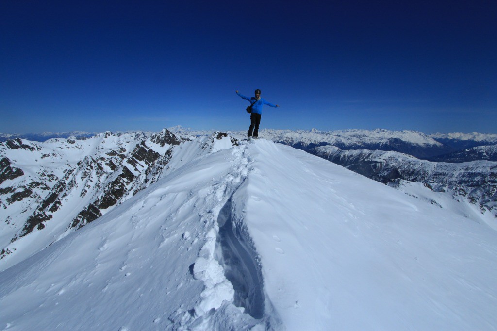 Vinchy au sommet... avec en arrière plan le Puy Gris et le Mont Blanc