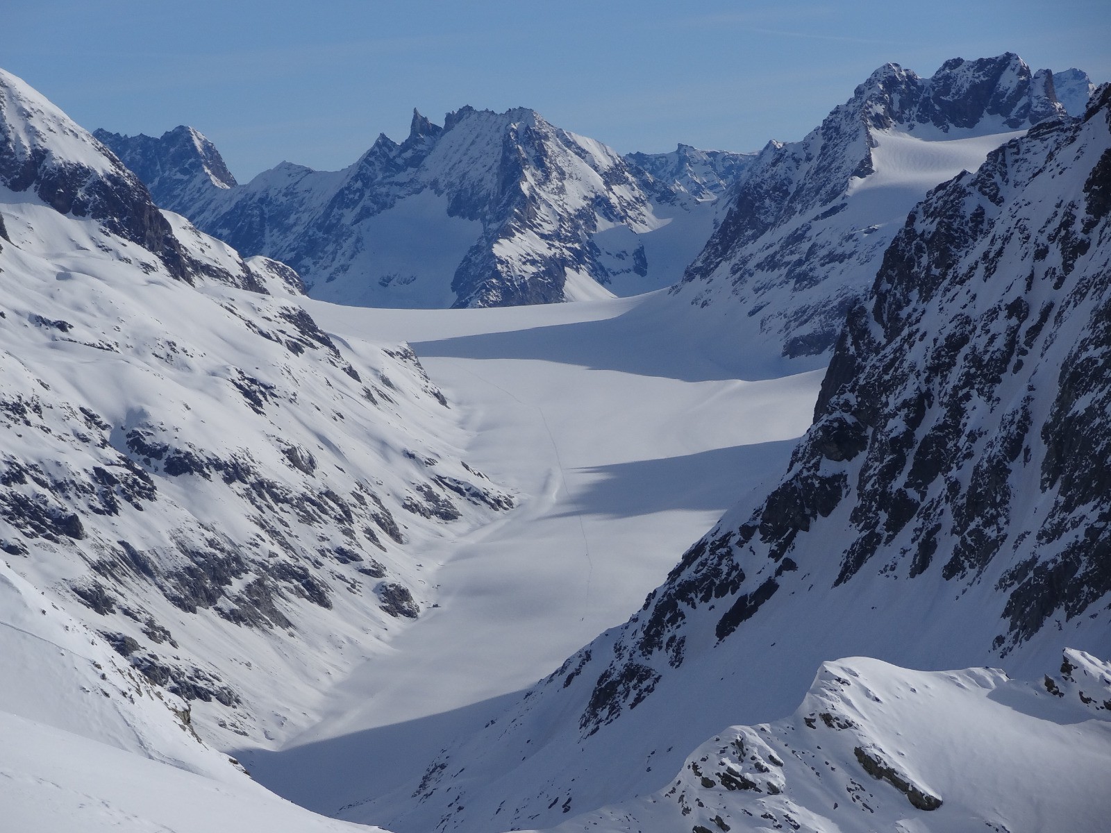 Long glaciers du Valais