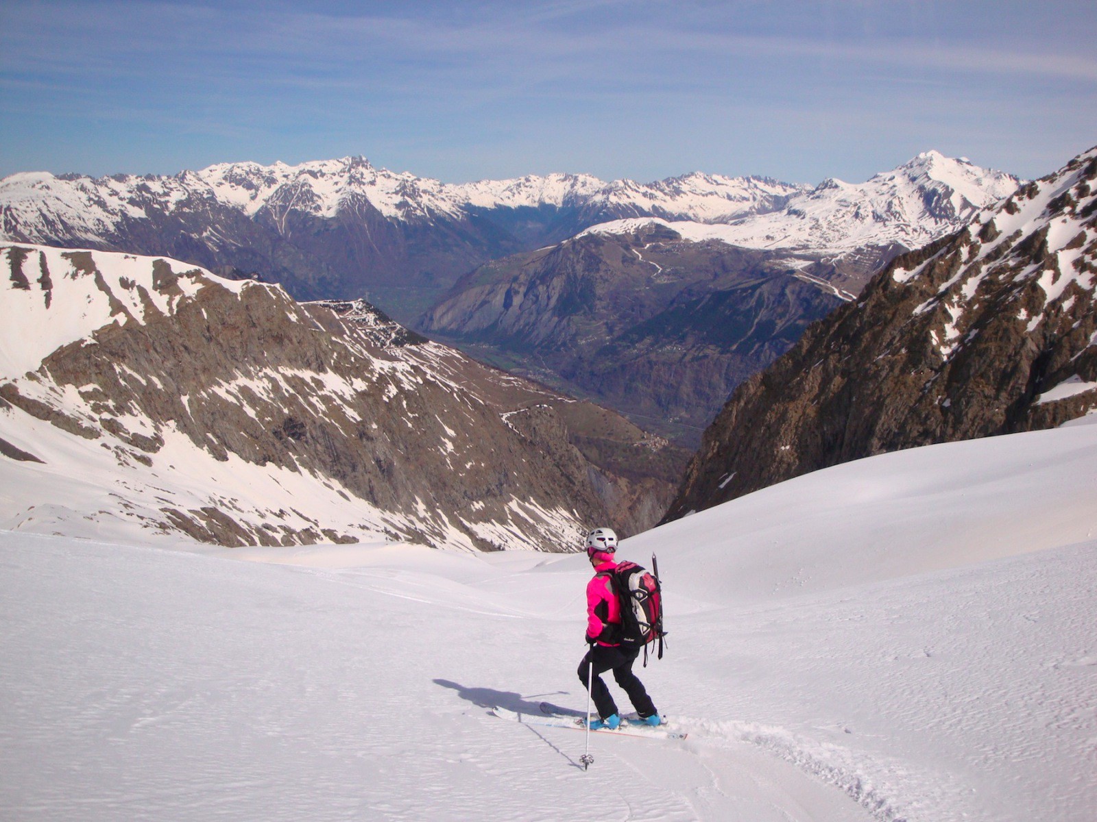 S'ensuit une belle et longue descente