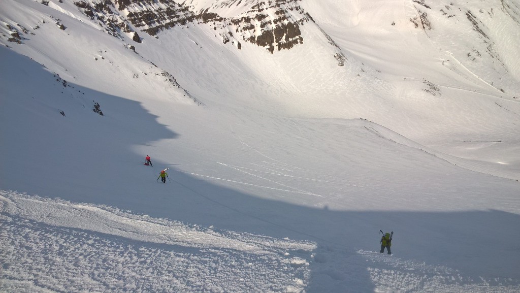 On fini à pied