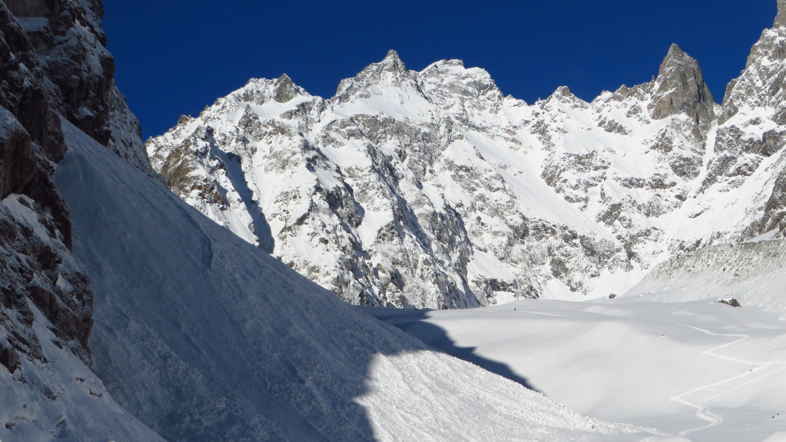 Face Est Coolidge, Fifre et col des Avalanches.