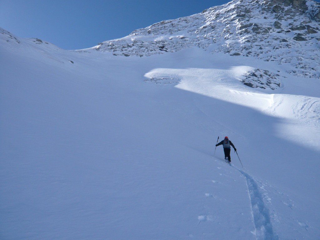 Berny à la trace : la neige sur le glacier du sommeiller est restée bien poudreuse