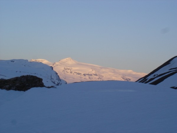 dôme de chasseforêt : levé de soleil le samedi matin sur les glaciers de la vanoise