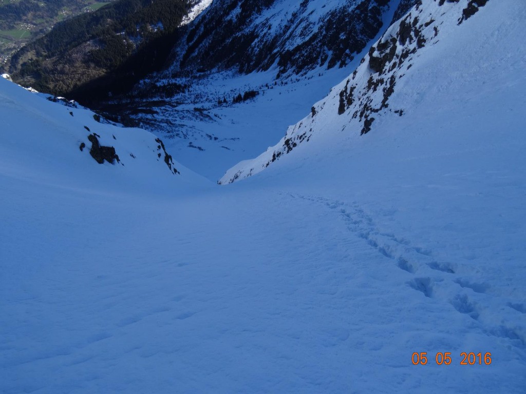 dans le premier couloir