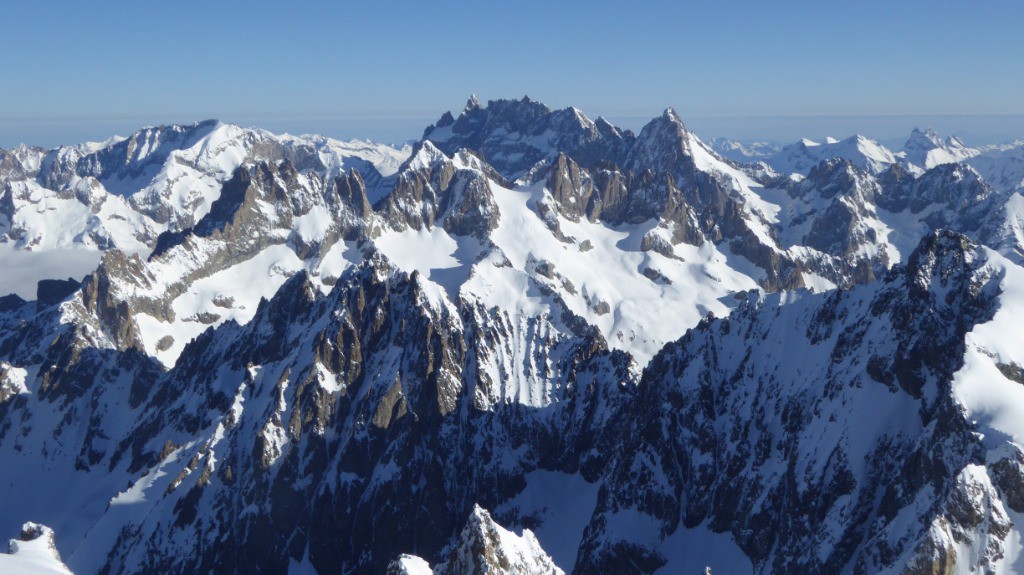 La Meije, un des plus beaux sommets des Alpes