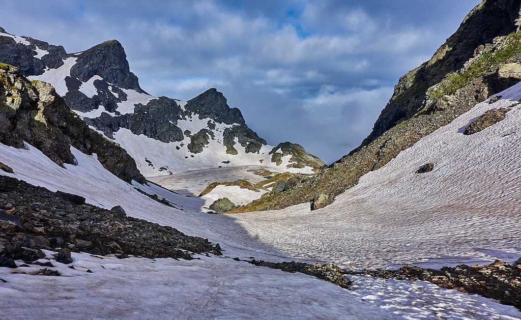 Lac du Petit Doménon, pas encore déglacé...