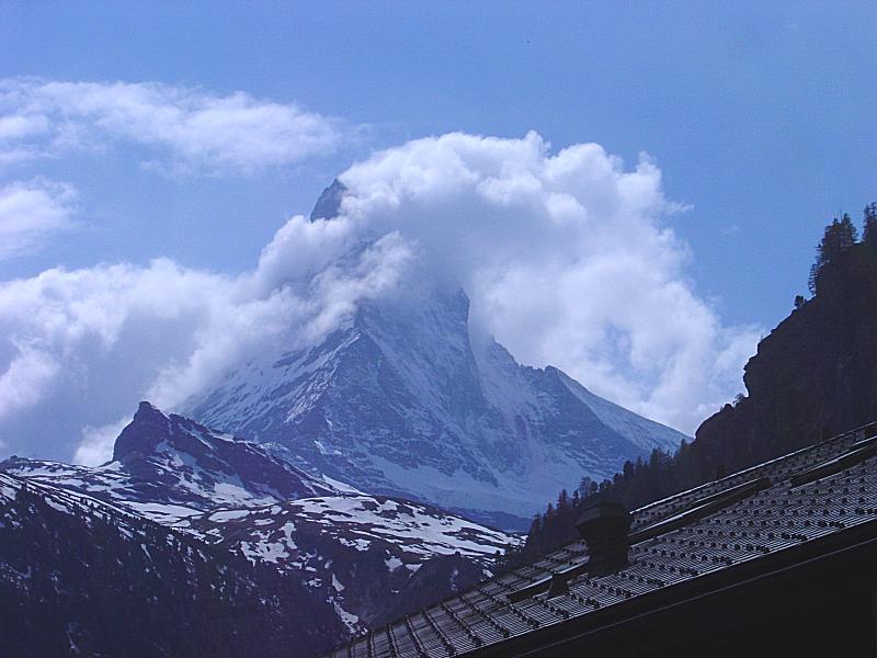 Cervin : Il faut arriver à Zermatt pour enfin appercevoir le sommet du Matterhorn !
Fin d'un beau voyage !