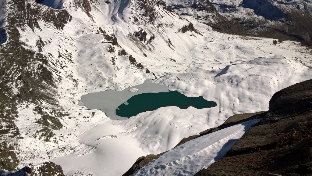 J1 : Le tout nouveau lac sous l'Aiguille Pers (retrait glaciaire...)