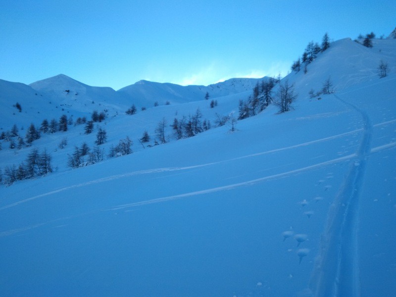 Au départ, 8h30, il fait frisquet, il y a un peu de vent sur les crêtes
