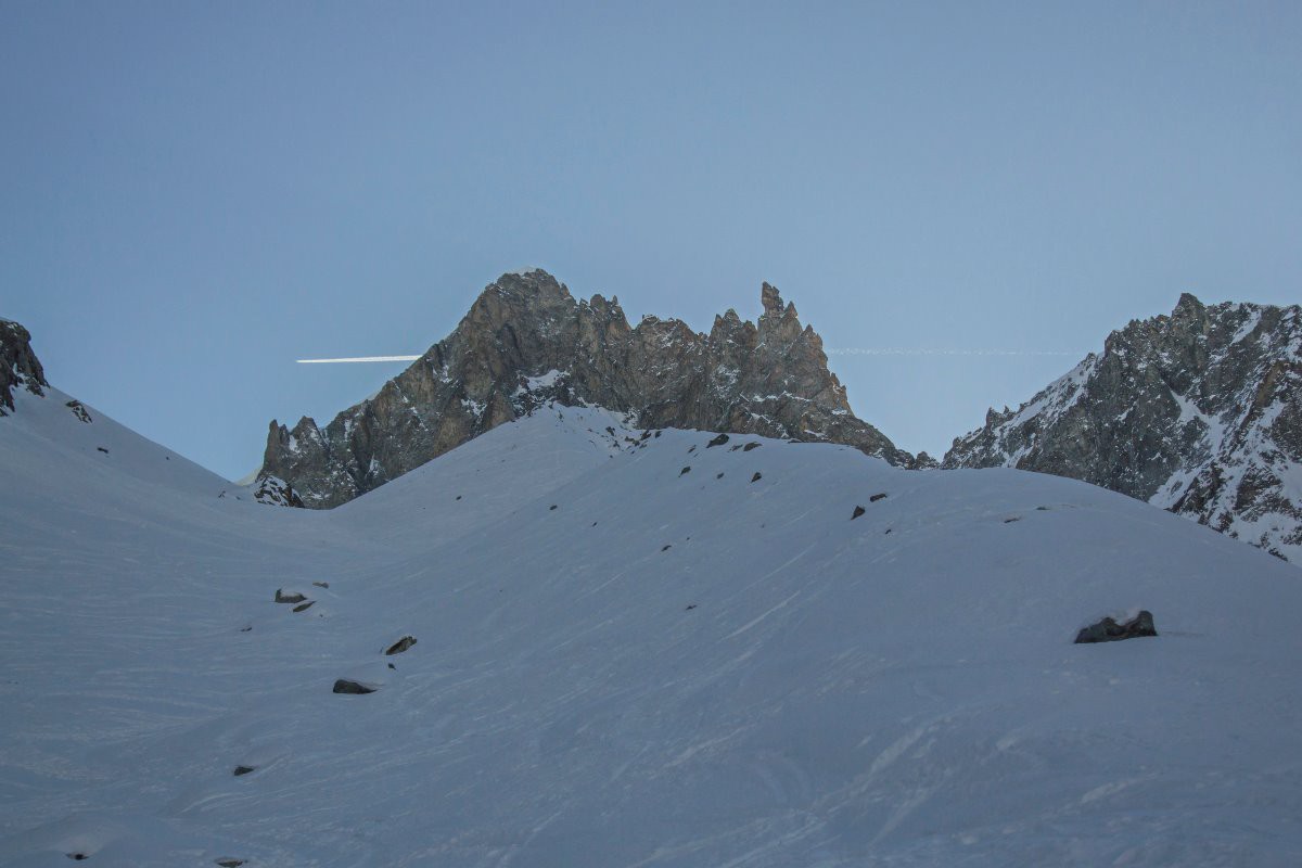 Moraine et Dôme, seules traces de civilisation aujourd'hui: celles de ski et d'avion!