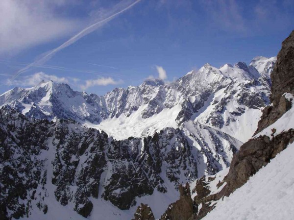 vue Agneaux Ecrins : C'est sauvage en dessous et toujours aussi beau en dessus...