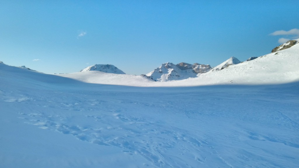 Vue sur Clot la Cime, Pic de Beaudouis, Grand Peygu, depuis le Col