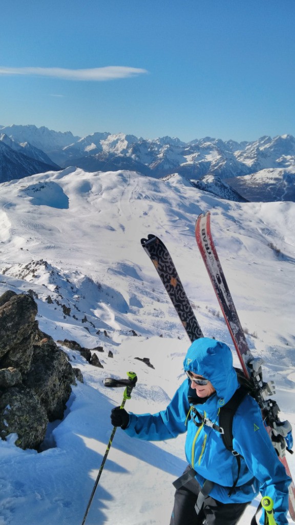 Un peu de vent du Nord sur l'arête: Fait pô bien chaud!