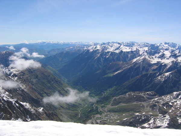 Pic de Campbieil : La station de Piau Engaly depuis le sommet