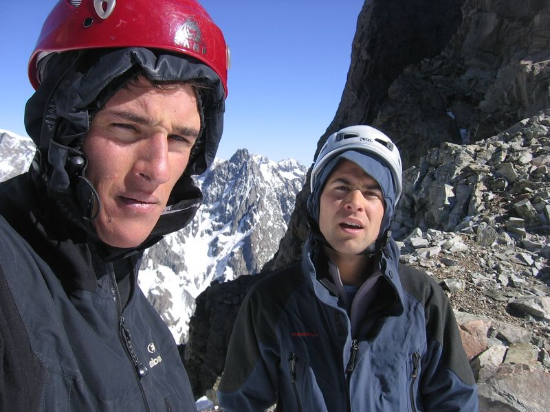 Col Est du Pelvoux : Le vent saoule un peu... à moins que la fatigue, tout ça ...