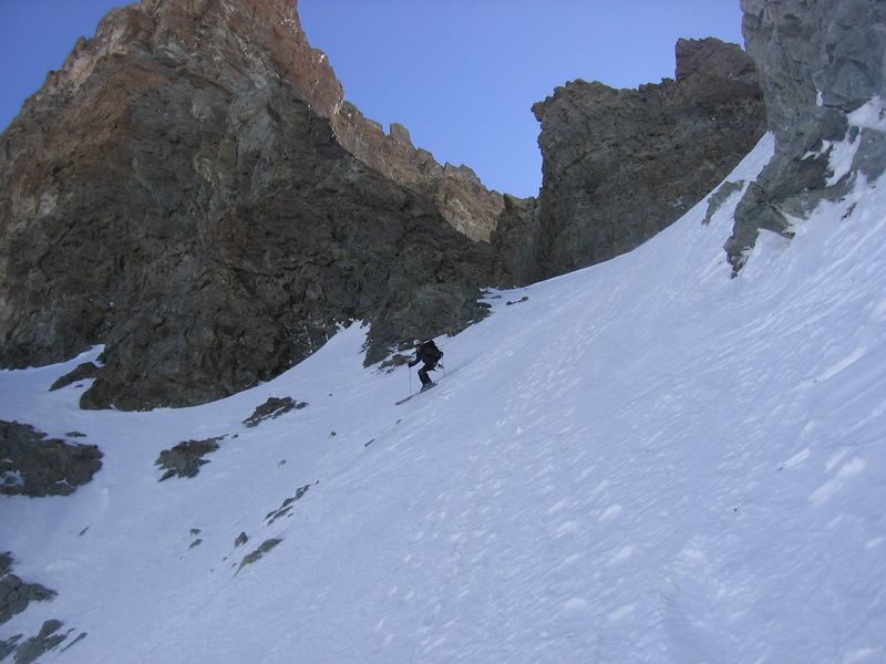 Col Est du Pelvoux : Premiers virages, c'est bien raide