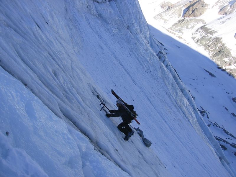 Col Est du Pelvoux : Manu dans la première traversée en glace