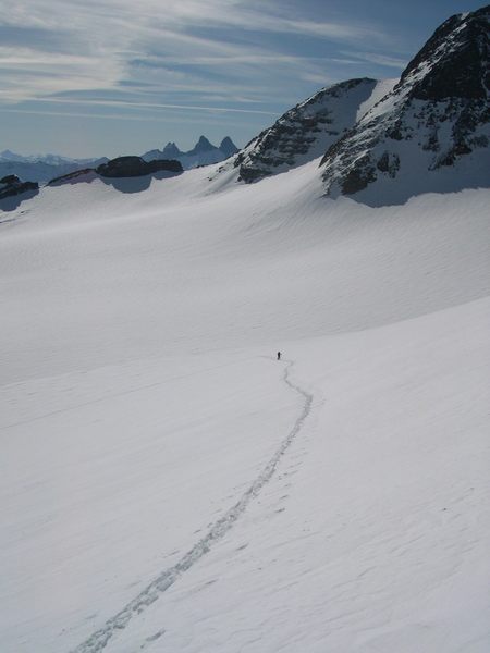 Etendard : Ca fait plaisir de faire la trace à cette saison et sur ce glacier si fréquenté...