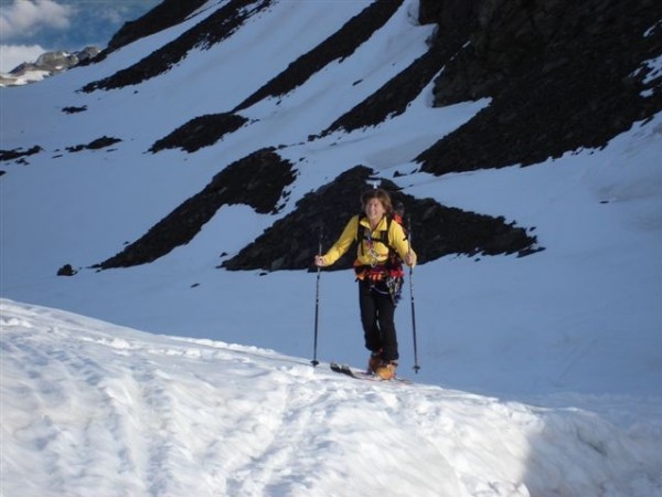 gigi (photo Michel) : Gigi arrive au Grand Col en même temps que le soleil