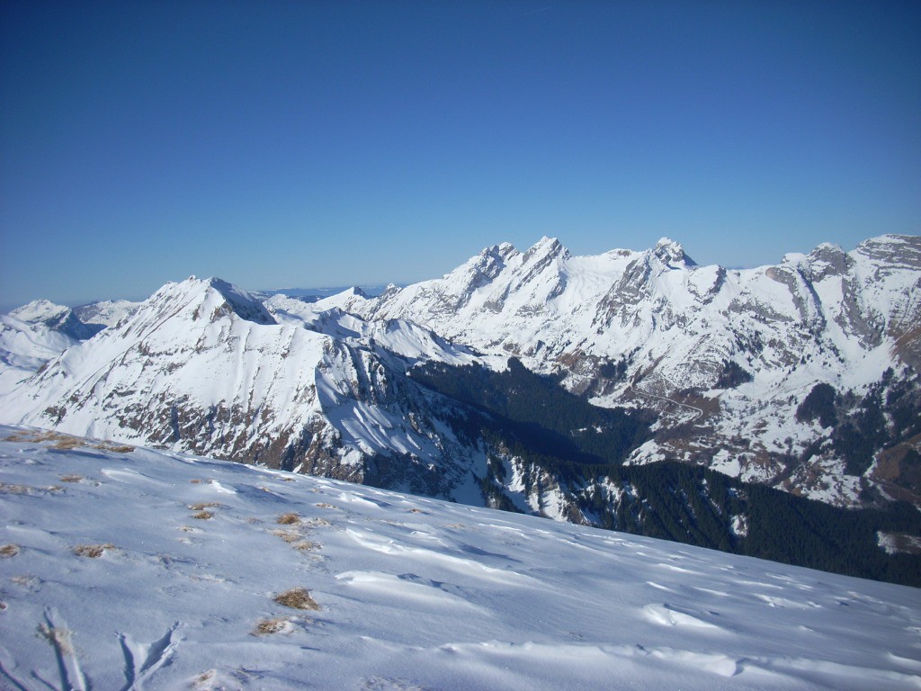 Les Bornes vu des crêtes