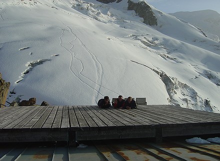 Seul au monde : Seul au refuge