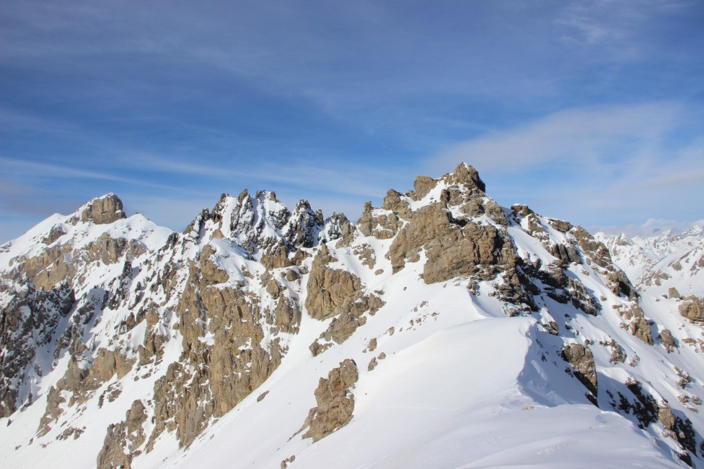 du col sans nom à l'ouest du Pic du Cros, vue sur les pics de la Rousse et de Balart