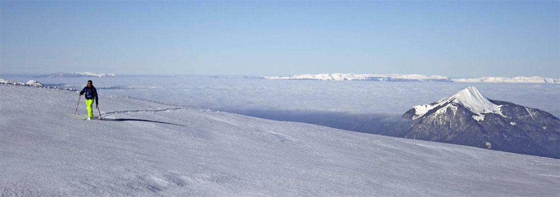 Le Môle : Vue des Grandes Platières, la Vallée de l'Arve et le Môle