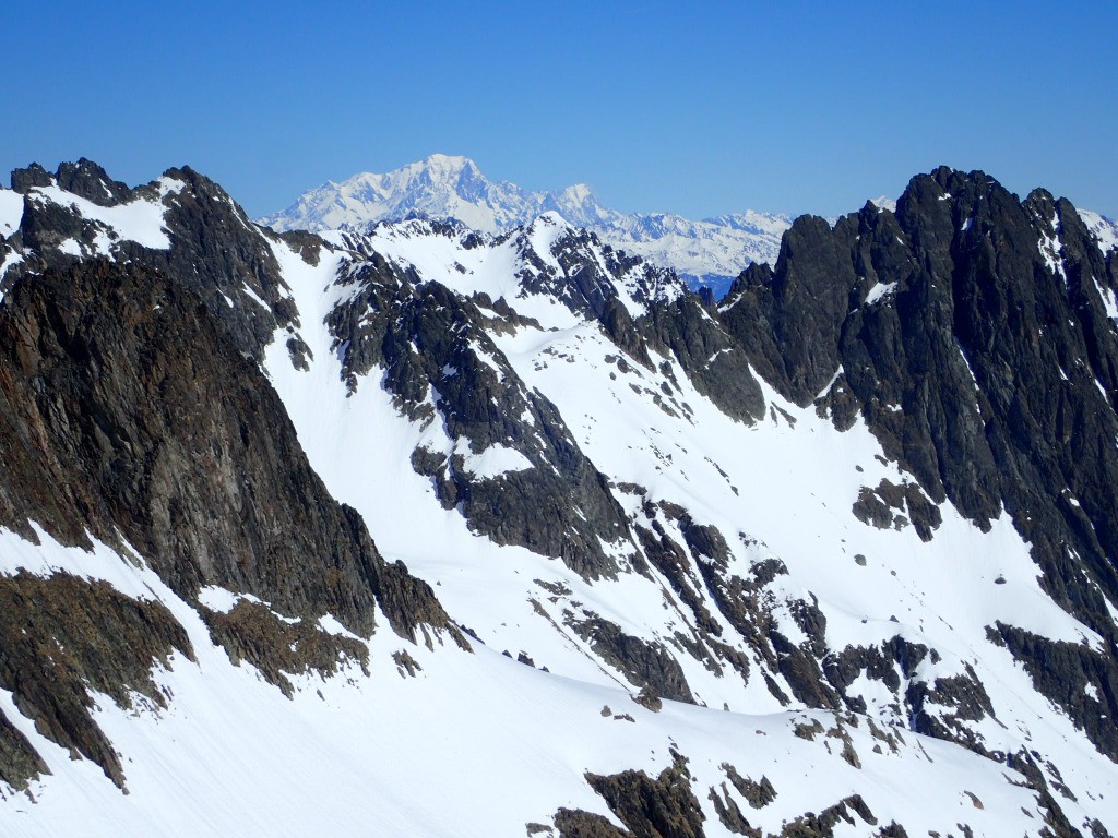 Pour la Savoie, c'est simple, il suffit de prendre la direction du Mont-Blanc !