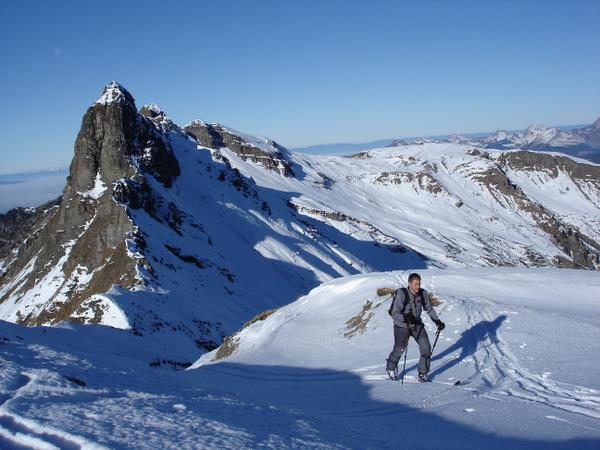 Col Pelouse : Sortie au col après la descente sur la combe de Gers