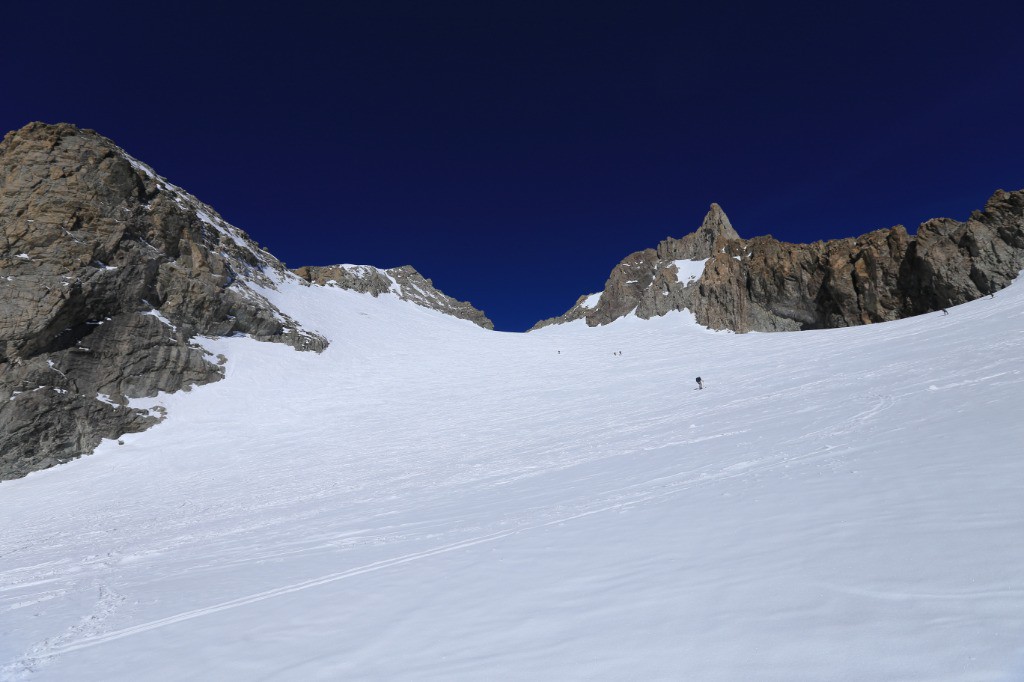 Glacier supérieur des Agneaux accédant à la Grande Ruine