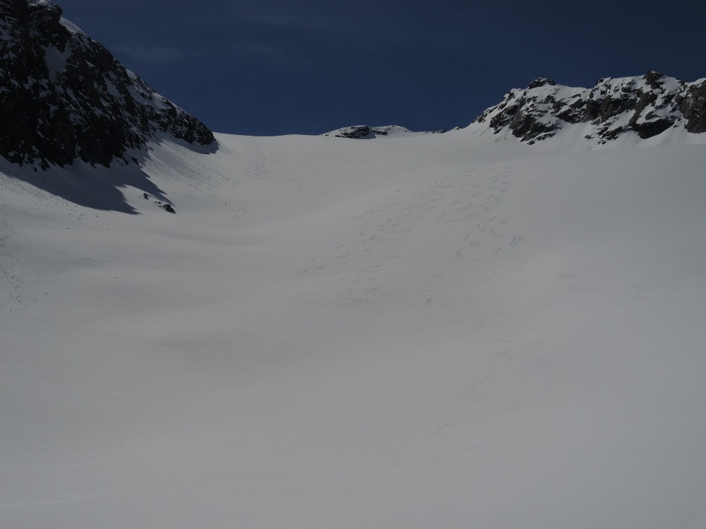 ce qui reste du glacier du Gros Caval; pas grand chose mais bien bon à skier!!