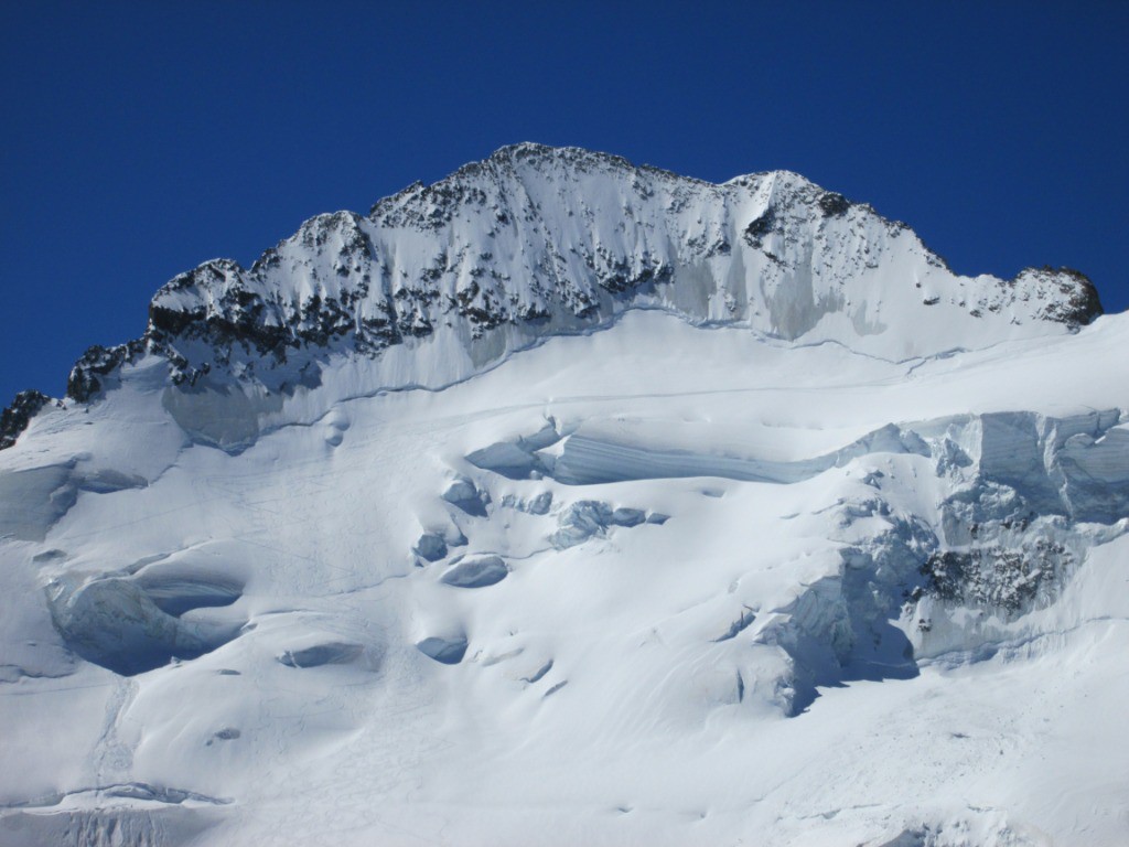 Glacier Dôme et Barres des Ecrins (4102m)