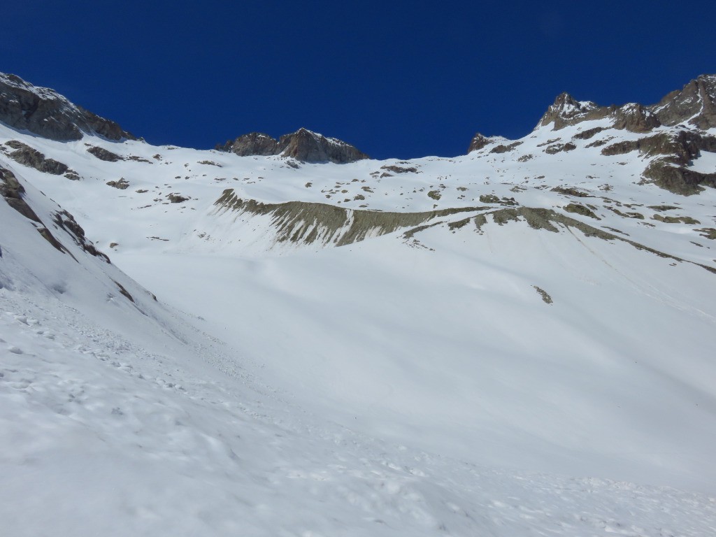 vue sur les champs de neige orientés E depuis le haut de ma remontée