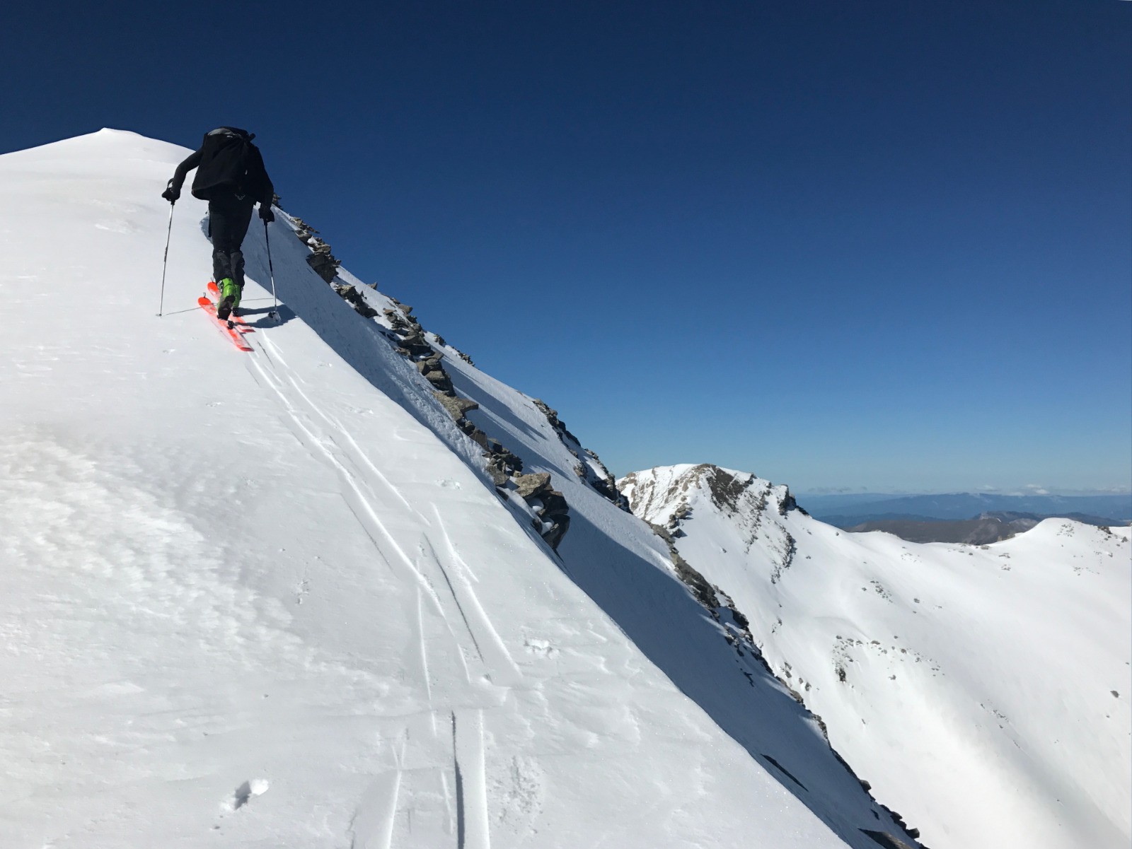 Derniers mètres avec la vue plongeante sur le Laverq