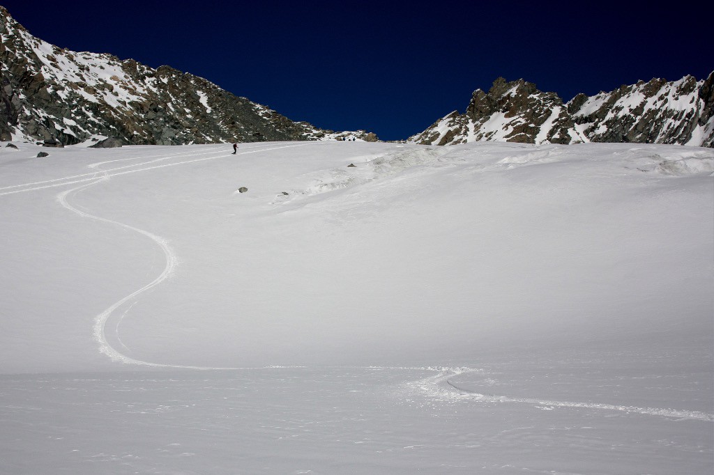 Très bon ski sur le glacier de Chavière, ma trace
