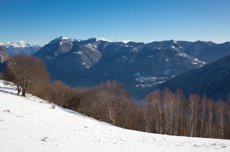 Panorama étendu en direction du lac de Côme et des Alpe Orobie