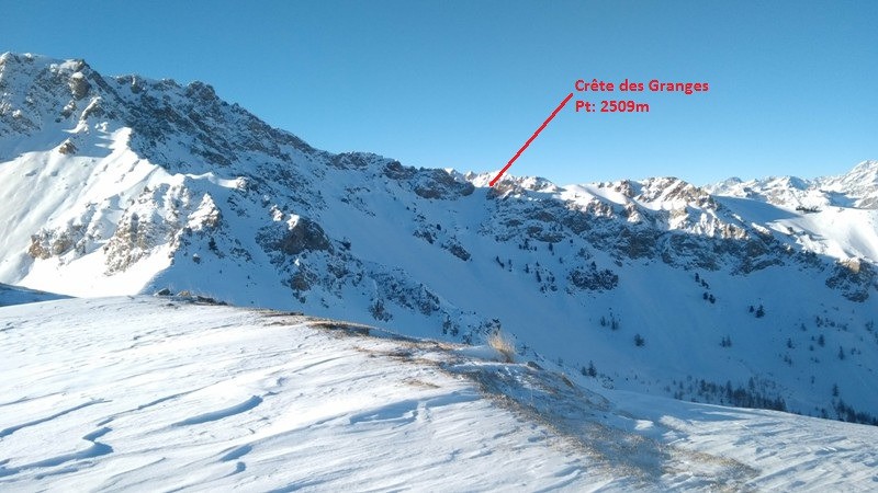 Crête des Granges, petit couloir et pente N