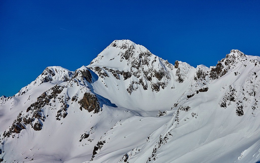 La Face Sud du Bec d'Arguille, fraîchement skiée...