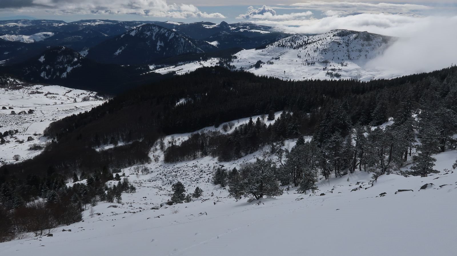 Versant Est le plus caillouteux