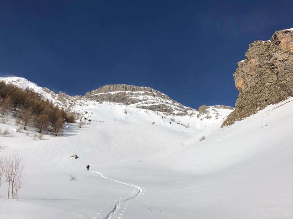 montagne de l avalanche et tête du lac a gauche 