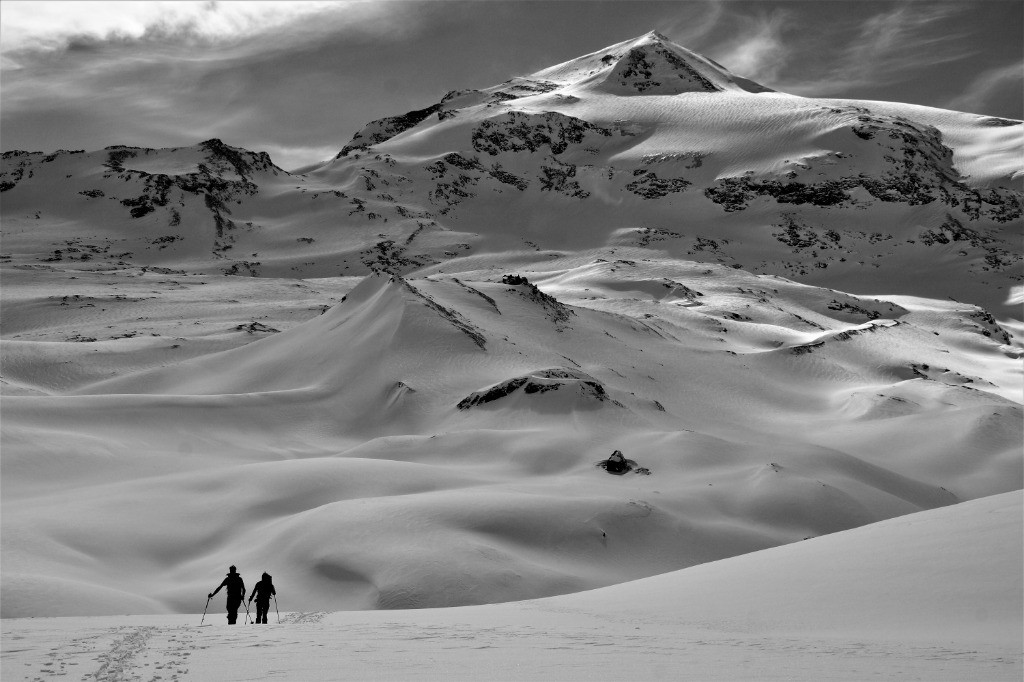 Courte remontée pour basculer sur entre deux eaux.