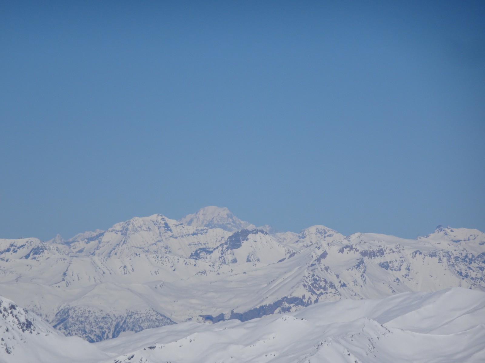 Zoom sur le Mont Blanc et la Grande Casse