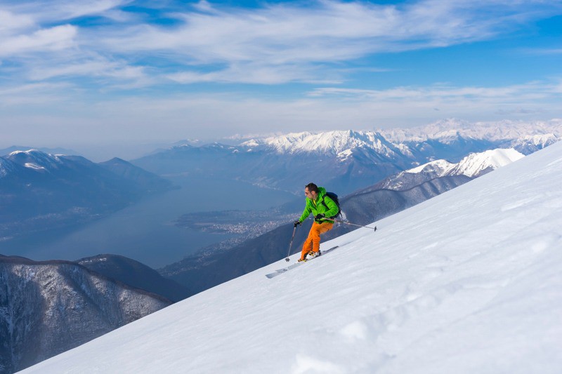 Ski face au Lago Maggiore