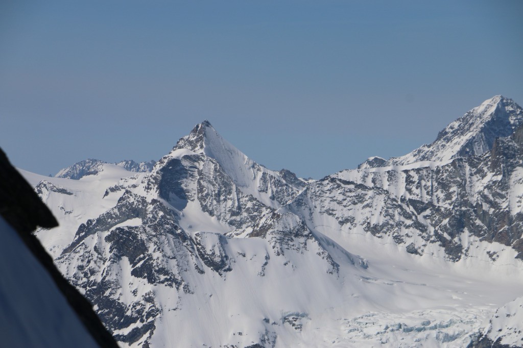 Ober Gabelhorn, pas mal de glace apparente